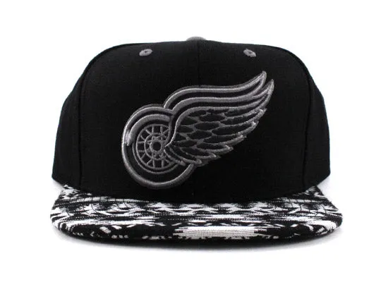 Detroit Red Wings Mitchell & Ness Strapback Hats (Black White Gray)