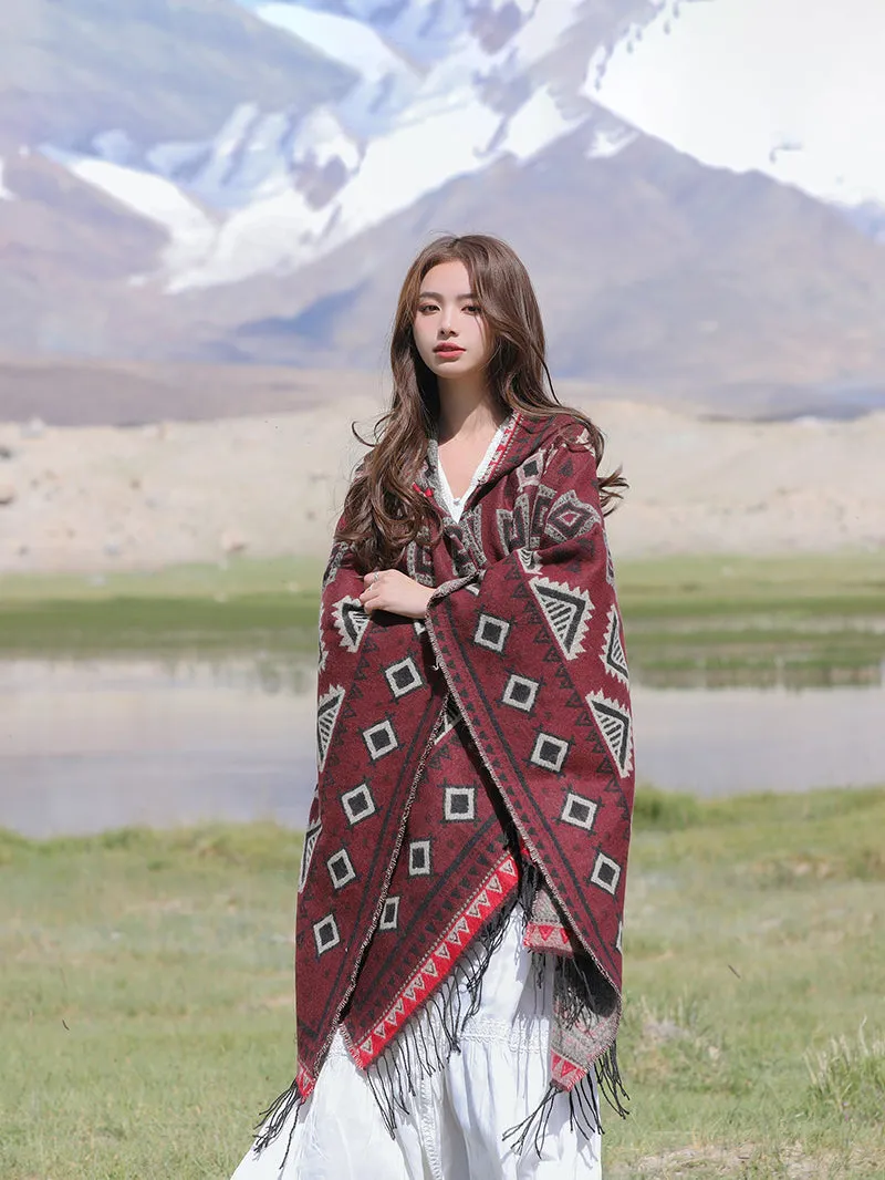 Ethnic style with hat shawl cloak Tibet travel wear photo warm outer cape