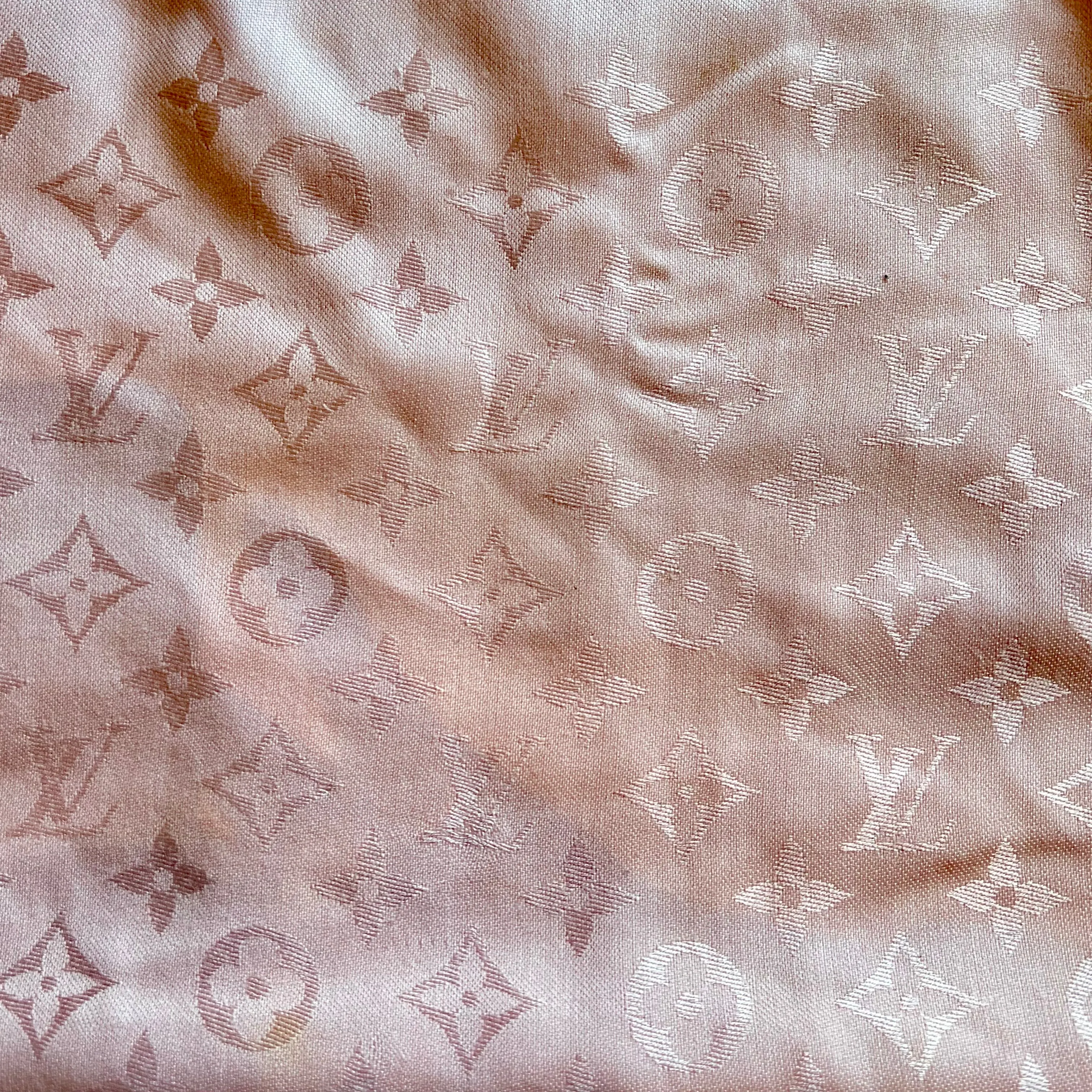 LOUIS VUITTON Shine Pink Monogram Silk Wool Blend Shawl TS3821