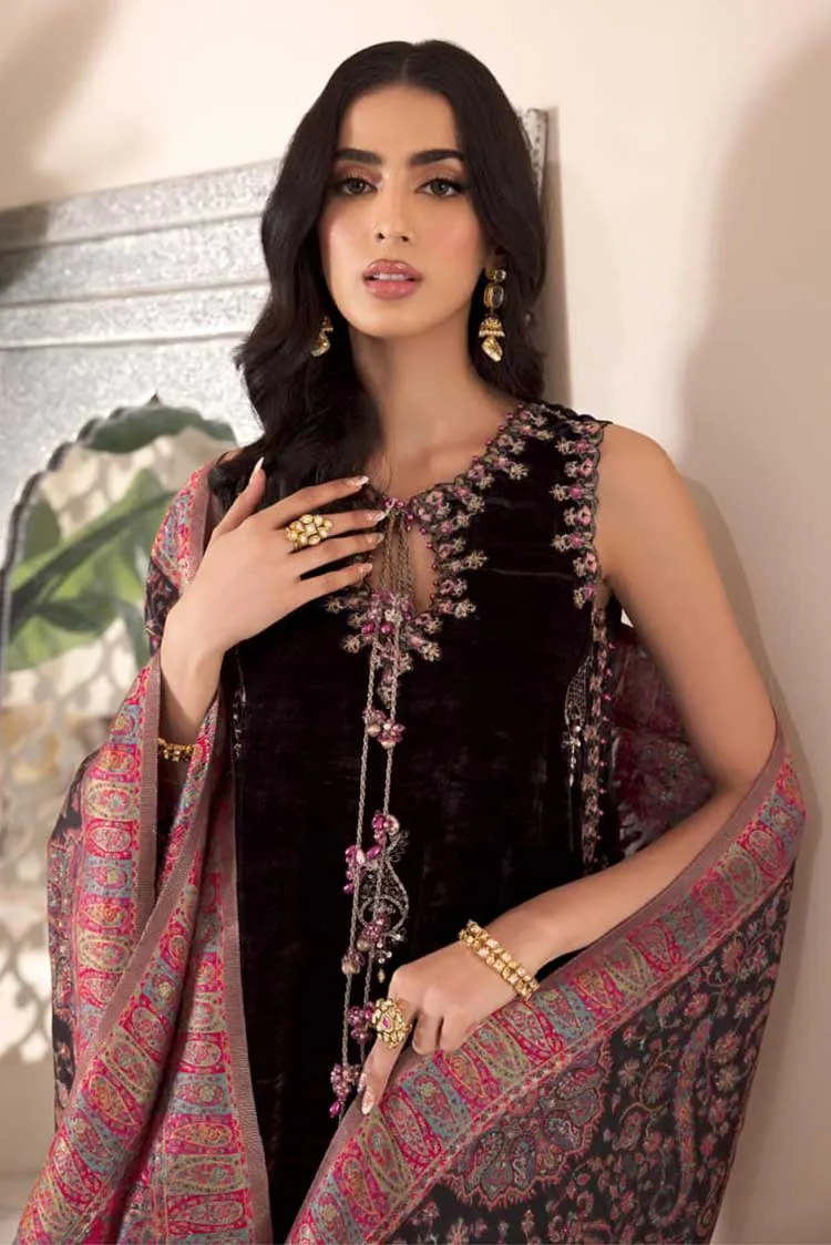 Noor by Saadia Asad - Design 06 Noor Kaani Handmade Wedding Collection